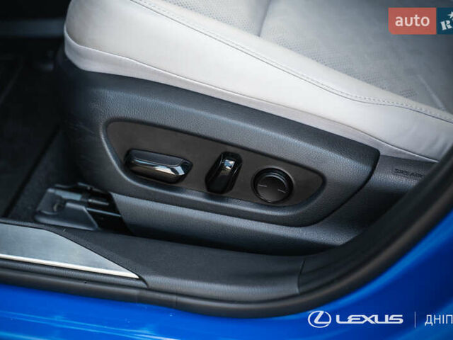 Синій Лексус UX, об'ємом двигуна 0 л та пробігом 5 тис. км за 36930 $, фото 22 на Automoto.ua