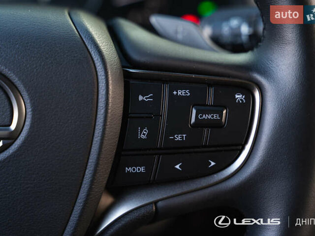 Синій Лексус UX, об'ємом двигуна 0 л та пробігом 5 тис. км за 36930 $, фото 20 на Automoto.ua