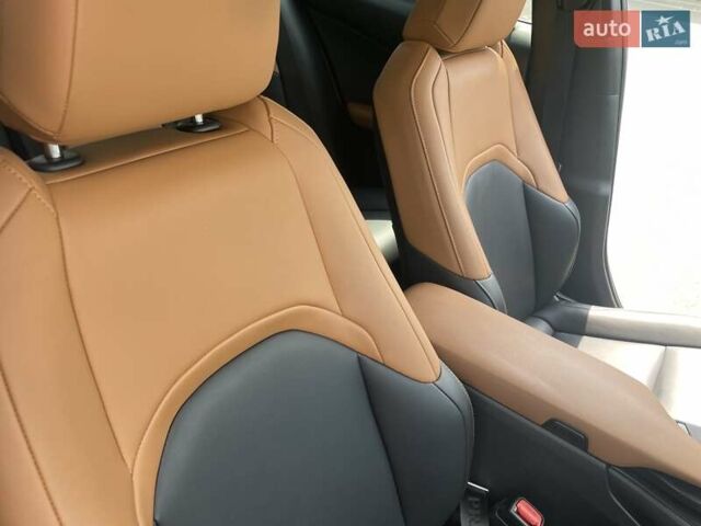 Зеленый Лексус UX, объемом двигателя 1.99 л и пробегом 61 тыс. км за 32800 $, фото 7 на Automoto.ua