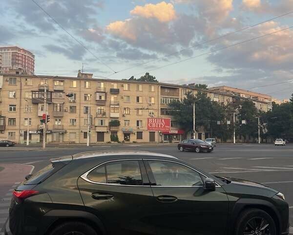 Зелений Лексус UX, об'ємом двигуна 1.99 л та пробігом 110 тис. км за 32000 $, фото 6 на Automoto.ua