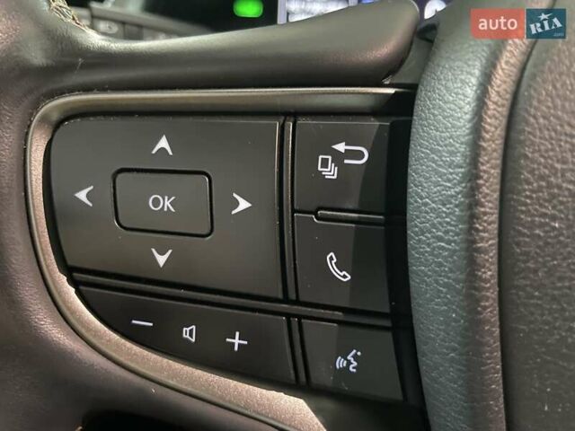Зеленый Лексус UX, объемом двигателя 1.99 л и пробегом 61 тыс. км за 32800 $, фото 21 на Automoto.ua