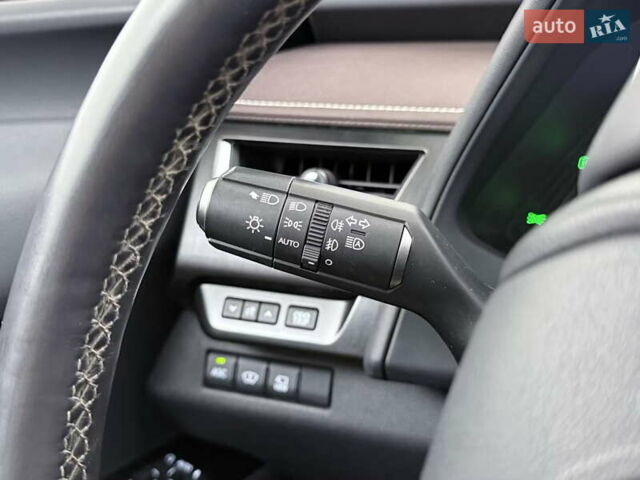 Зеленый Лексус UX, объемом двигателя 0 л и пробегом 162 тыс. км за 23199 $, фото 53 на Automoto.ua