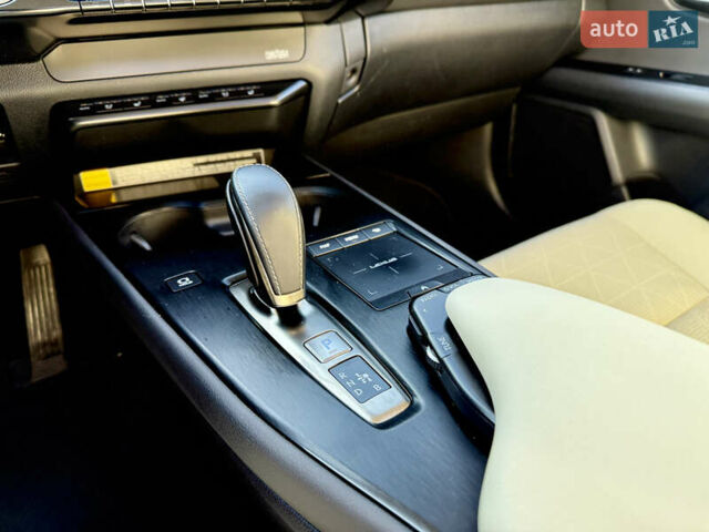 Зеленый Лексус UX, объемом двигателя 0 л и пробегом 162 тыс. км за 23199 $, фото 19 на Automoto.ua