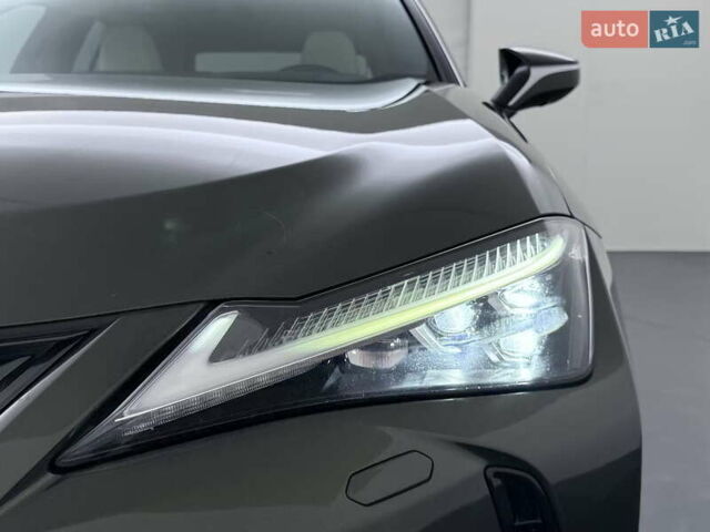 Зеленый Лексус UX, объемом двигателя 0 л и пробегом 162 тыс. км за 23199 $, фото 56 на Automoto.ua