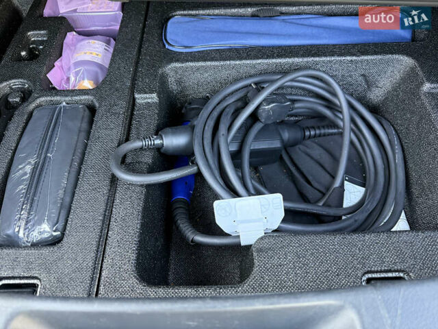 Зеленый Лексус UX, объемом двигателя 0 л и пробегом 162 тыс. км за 23199 $, фото 35 на Automoto.ua