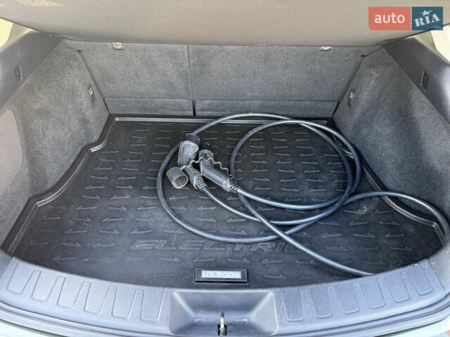 Зеленый Лексус UX, объемом двигателя 0 л и пробегом 162 тыс. км за 23199 $, фото 36 на Automoto.ua