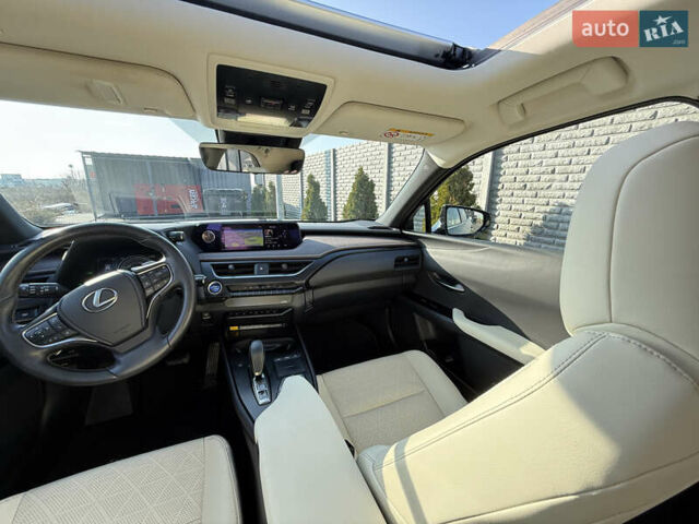 Зеленый Лексус UX, объемом двигателя 0 л и пробегом 162 тыс. км за 23199 $, фото 20 на Automoto.ua