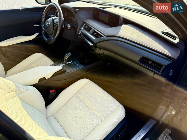 Зеленый Лексус UX, объемом двигателя 0 л и пробегом 162 тыс. км за 23199 $, фото 41 на Automoto.ua