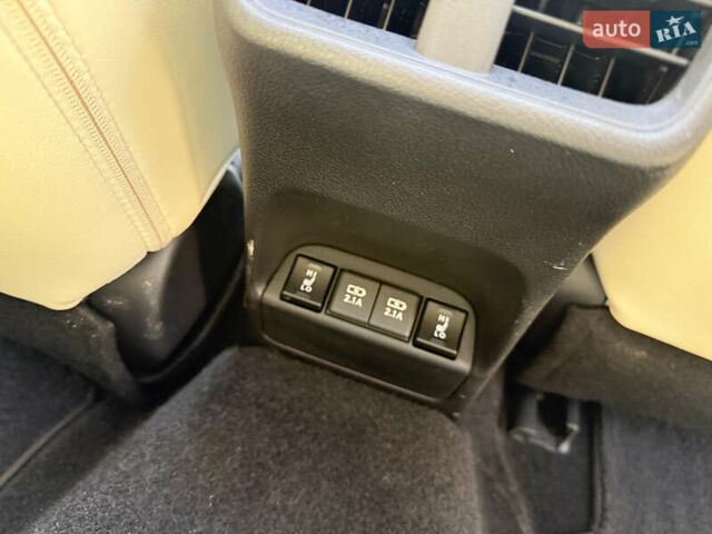 Зеленый Лексус UX, объемом двигателя 0 л и пробегом 162 тыс. км за 23199 $, фото 42 на Automoto.ua