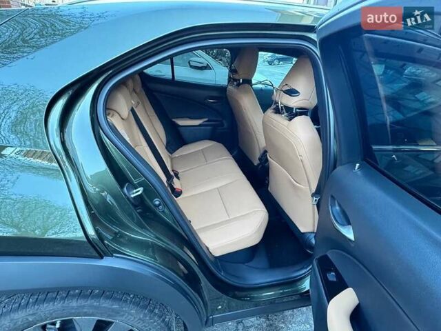 Зеленый Лексус UX, объемом двигателя 1.99 л и пробегом 17 тыс. км за 38600 $, фото 16 на Automoto.ua