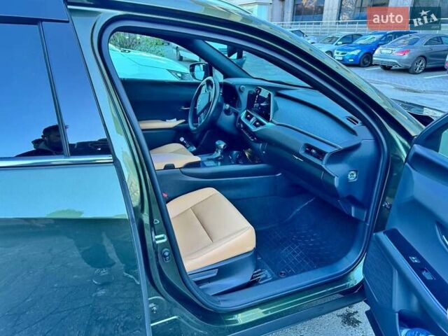 Зеленый Лексус UX, объемом двигателя 1.99 л и пробегом 17 тыс. км за 38600 $, фото 21 на Automoto.ua