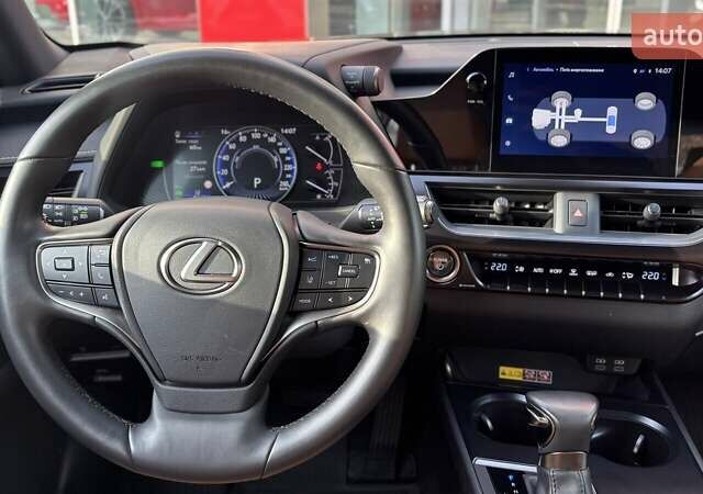 Зеленый Лексус UX, объемом двигателя 2 л и пробегом 8 тыс. км за 41000 $, фото 8 на Automoto.ua