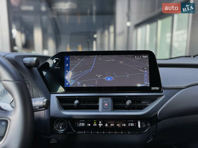 Зеленый Лексус UX, объемом двигателя 0 л и пробегом 9 тыс. км за 43300 $, фото 22 на Automoto.ua
