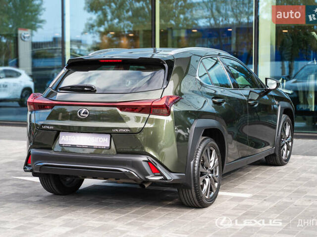 Лексус UX 2023 в Днепре (Днепропетровске) на Automoto.ua Зеленый Лексус UX, объемом двигателя 2 л и пробегом 16 тыс. км за 40292 $, фото 8 на Automoto.ua