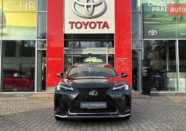 Зеленый Лексус UX, объемом двигателя 2 л и пробегом 8 тыс. км за 41000 $, фото 4 на Automoto.ua