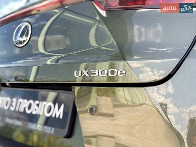 Зеленый Лексус UX, объемом двигателя 0 л и пробегом 9 тыс. км за 43300 $, фото 35 на Automoto.ua