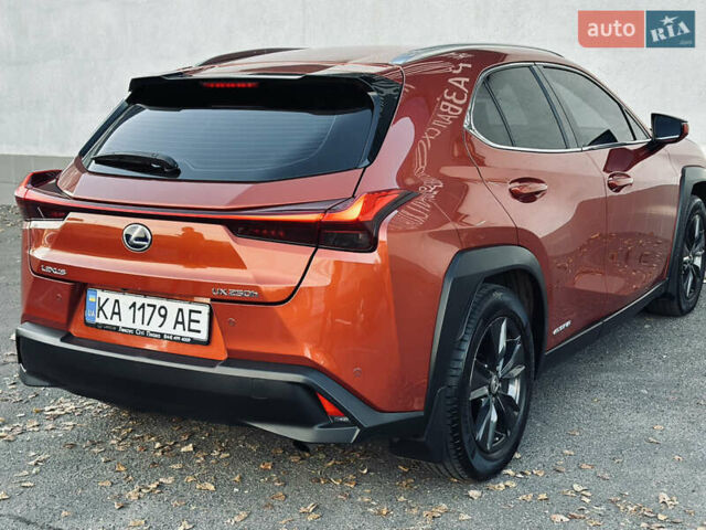 Оранжевый Лексус UX, объемом двигателя 1.99 л и пробегом 45 тыс. км за 29000 $, фото 11 на Automoto.ua