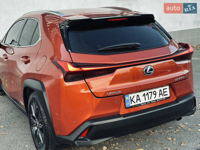 Оранжевый Лексус UX, объемом двигателя 1.99 л и пробегом 45 тыс. км за 29000 $, фото 14 на Automoto.ua