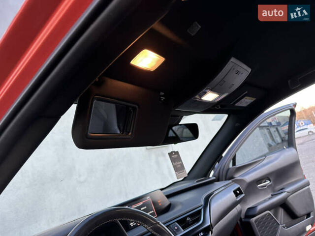 Оранжевый Лексус UX, объемом двигателя 1.99 л и пробегом 45 тыс. км за 29000 $, фото 32 на Automoto.ua