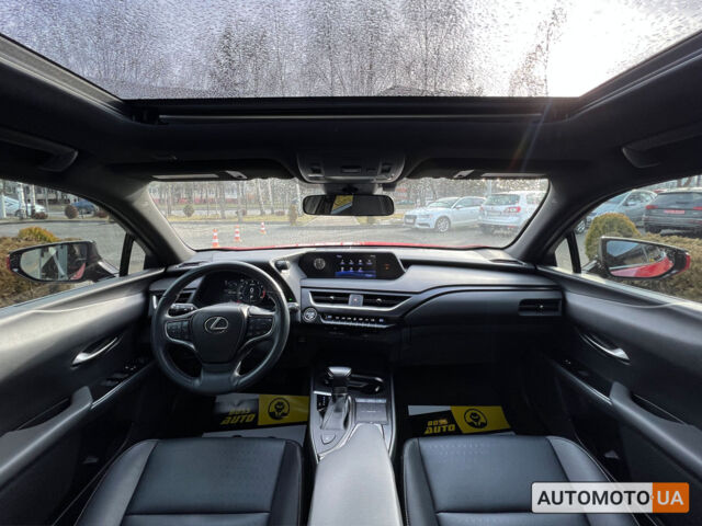 Красный Лексус UX 200, объемом двигателя 2 л и пробегом 61 тыс. км за 24999 $, фото 18 на Automoto.ua