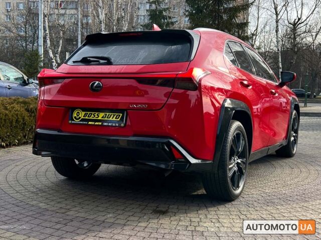 Красный Лексус UX 200, объемом двигателя 2 л и пробегом 61 тыс. км за 24999 $, фото 6 на Automoto.ua