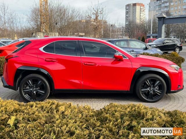 Красный Лексус UX 200, объемом двигателя 2 л и пробегом 61 тыс. км за 24999 $, фото 7 на Automoto.ua