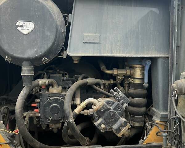 Жовтий Лібхерр L554, об'ємом двигуна 6.6 л та пробігом 0 тис. км за 51000 $, фото 4 на Automoto.ua