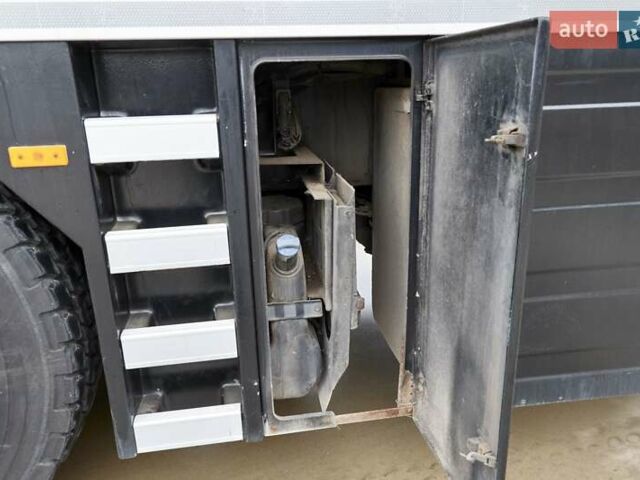 Либхерр LTM 1030, объемом двигателя 0 л и пробегом 0 тыс. км за 231859 $, фото 18 на Automoto.ua