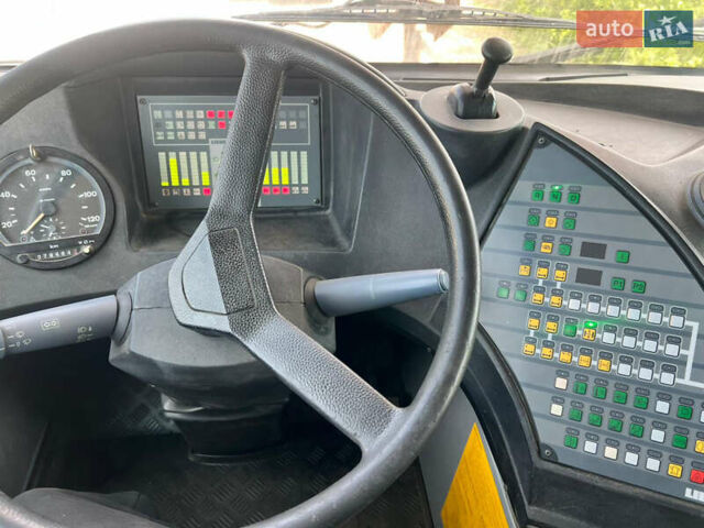 Жовтий Лібхерр LTM 1030, об'ємом двигуна 6.4 л та пробігом 78 тис. км за 175373 $, фото 11 на Automoto.ua