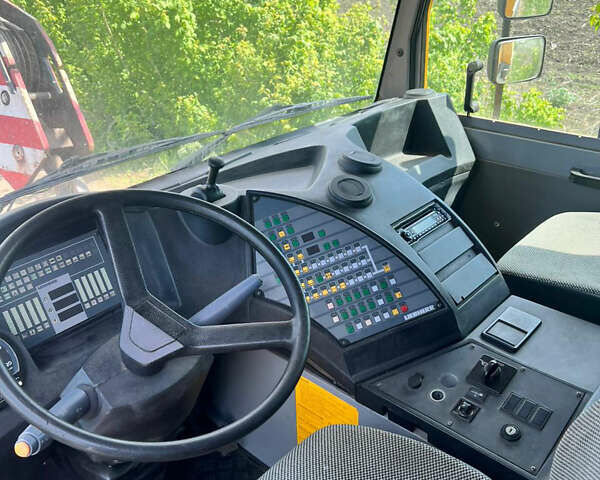 Жовтий Лібхерр LTM 1030, об'ємом двигуна 6.4 л та пробігом 78 тис. км за 175373 $, фото 12 на Automoto.ua