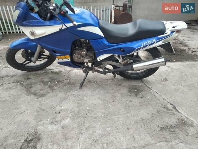Синий Лифан 125, объемом двигателя 0.12 л и пробегом 9 тыс. км за 1000 $, фото 3 на Automoto.ua
