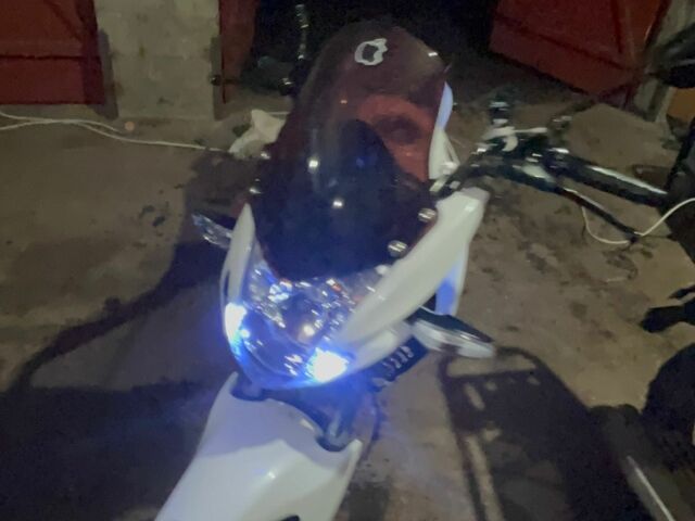 Лифан 200, объемом двигателя 0.2 л и пробегом 0 тыс. км за 1516 $, фото 2 на Automoto.ua