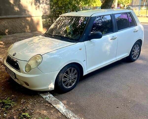 Білий Ліфан 320, об'ємом двигуна 1.3 л та пробігом 116 тис. км за 2200 $, фото 1 на Automoto.ua