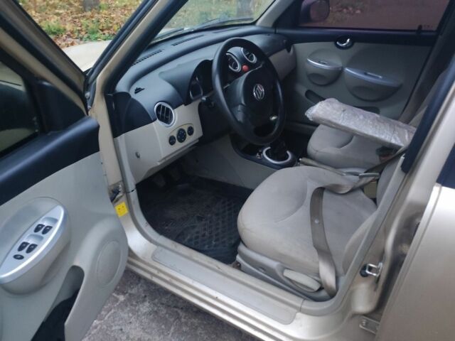 Бежевий Ліфан 320, об'ємом двигуна 1.3 л та пробігом 200 тис. км за 1850 $, фото 5 на Automoto.ua