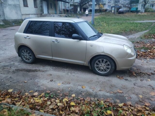 Бежевий Ліфан 320, об'ємом двигуна 1.3 л та пробігом 200 тис. км за 1850 $, фото 3 на Automoto.ua