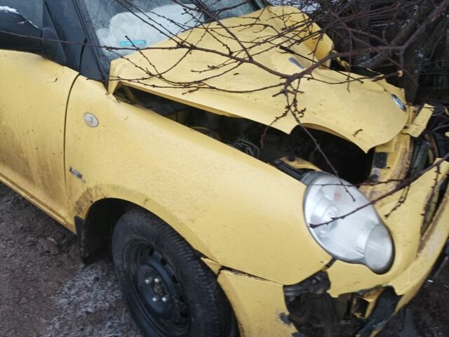 Жовтий Ліфан 320, об'ємом двигуна 1.3 л та пробігом 100 тис. км за 1400 $, фото 1 на Automoto.ua