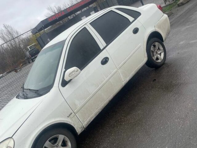 Белый Лифан 520, объемом двигателя 1.6 л и пробегом 160 тыс. км за 2100 $, фото 2 на Automoto.ua