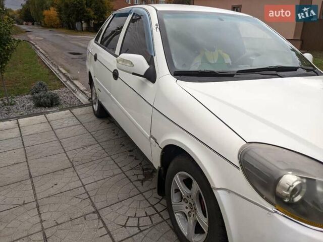 Белый Лифан 520, объемом двигателя 1.3 л и пробегом 240 тыс. км за 1900 $, фото 8 на Automoto.ua