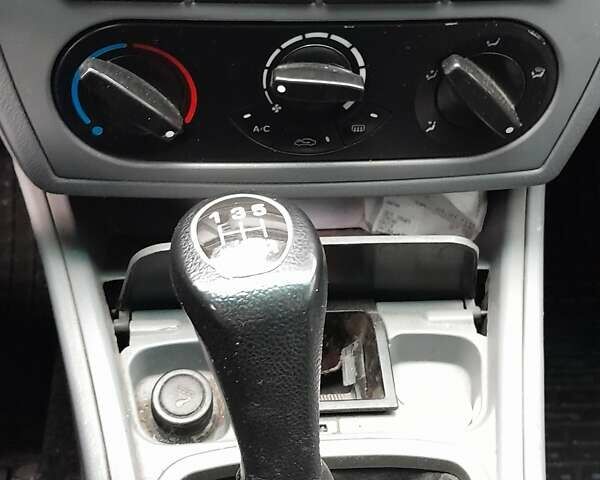 Лифан 520 2007 в Одессе на Automoto.ua Серый Лифан 520, объемом двигателя 1.6 л и пробегом 120 тыс. км за 1500 $, фото 7 на Automoto.ua