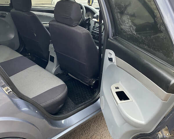 Сірий Ліфан 520, об'ємом двигуна 1.59 л та пробігом 87 тис. км за 3650 $, фото 9 на Automoto.ua