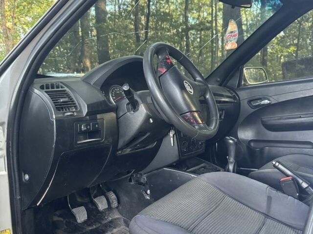 Сірий Ліфан 520, об'ємом двигуна 1.6 л та пробігом 184 тис. км за 1820 $, фото 4 на Automoto.ua