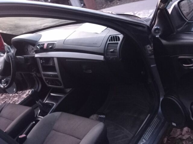 Серый Лифан 520, объемом двигателя 1 л и пробегом 200 тыс. км за 1000 $, фото 4 на Automoto.ua