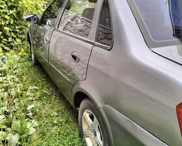 Сірий Ліфан 520, об'ємом двигуна 1.6 л та пробігом 180 тис. км за 2200 $, фото 5 на Automoto.ua