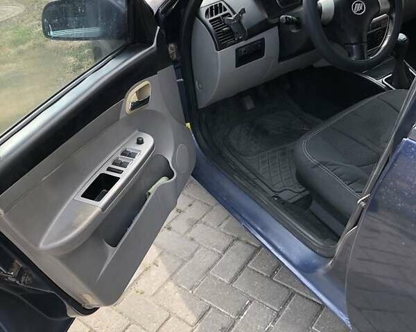 Синий Лифан 520, объемом двигателя 1.3 л и пробегом 190 тыс. км за 1999 $, фото 2 на Automoto.ua