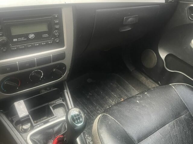 Зеленый Лифан 520, объемом двигателя 1.6 л и пробегом 180 тыс. км за 929 $, фото 2 на Automoto.ua