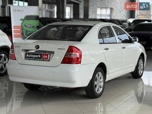 Лифан 620 2012 в Одессе на Automoto.ua Белый Лифан 620, объемом двигателя 1.6 л и пробегом 51 тыс. км за 5490 $, фото 4 на Automoto.ua