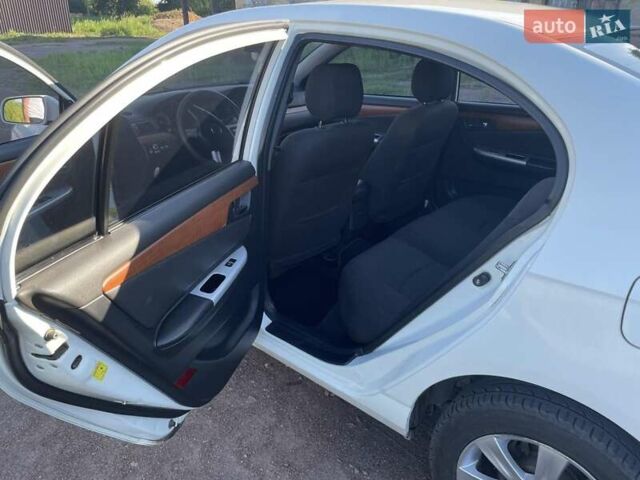Білий Ліфан 620, об'ємом двигуна 1.6 л та пробігом 138 тис. км за 4300 $, фото 5 на Automoto.ua