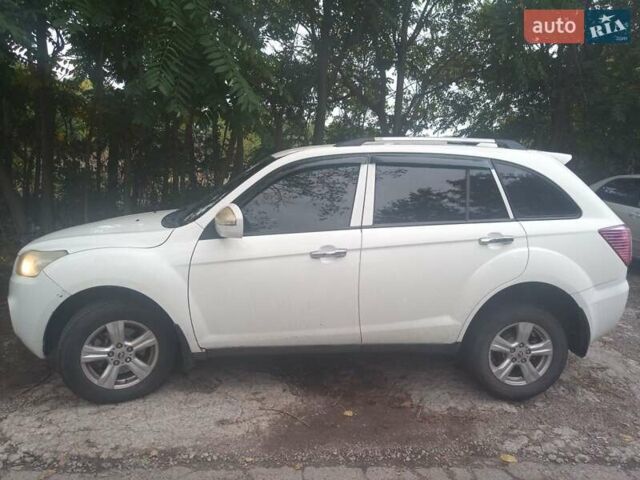 Белый Лифан Х60, объемом двигателя 1.79 л и пробегом 133 тыс. км за 4600 $, фото 3 на Automoto.ua