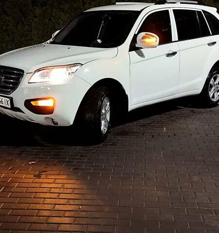 Белый Лифан Х60, объемом двигателя 1.79 л и пробегом 91 тыс. км за 5600 $, фото 3 на Automoto.ua