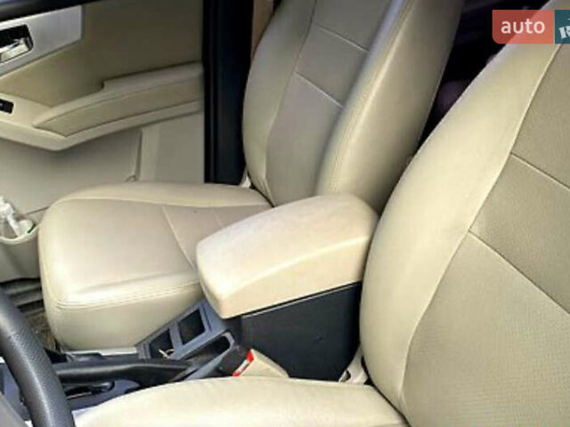 Чорний Ліфан Х60, об'ємом двигуна 1.8 л та пробігом 73 тис. км за 6500 $, фото 5 на Automoto.ua
